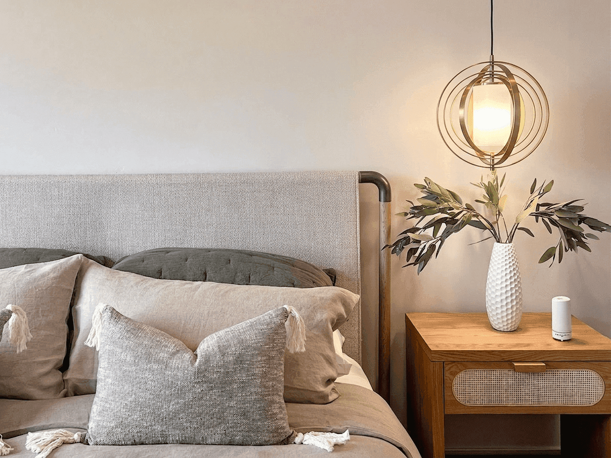 Room design edit preview revealing a refined version after a text-based request